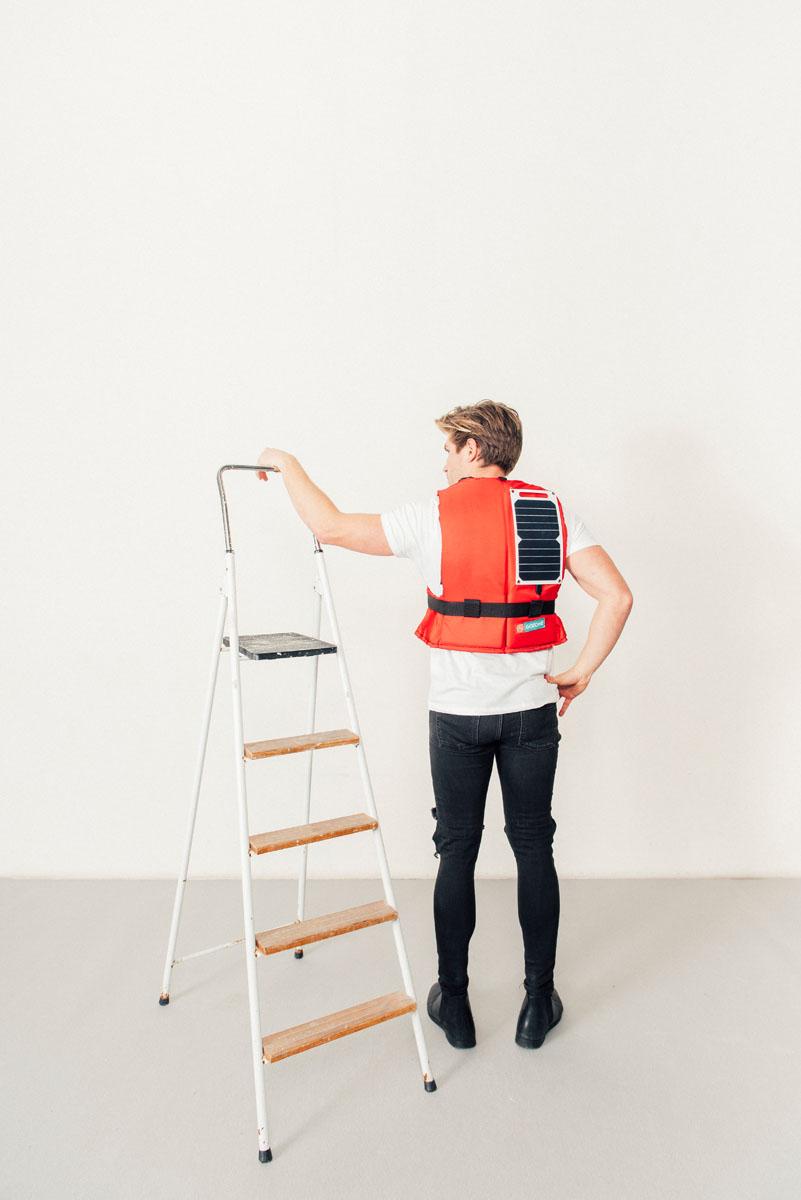 SMART LIFE JACKET IN WATERSPORTS - image 6