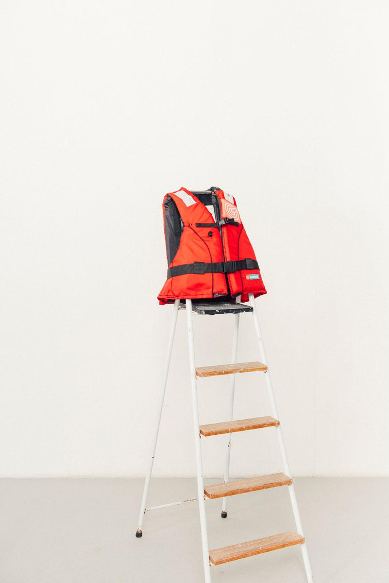 SMART LIFE JACKET IN WATERSPORTS - image 2